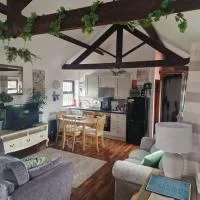 Joiners Arms - Studio Apartments，位于马基特德雷顿的酒店
