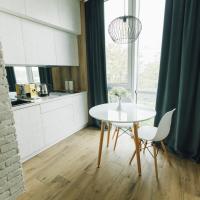ATLANT luxury Apart Studio навпроти ТЦ ДЕПОТ，位于切尔诺夫策Chernivtsi International Airport - CWC附近的酒店