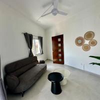 Central 2 bedroom flat，位于尼科西亚埃阿坎机场 - ECN附近的酒店
