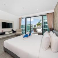 Private apartment at Twin Sands near Merlin beach，位于芭东海滩的酒店