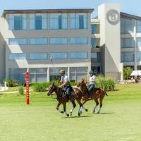 Sheraton Buenos Aires Greenville Polo & Resort，位于Guillermo E. Hudson的酒店