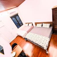 Rose Homestay Cầu Ngói，位于Thôn Trường Giang富佰机场 - HUI附近的酒店