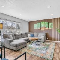 Awesome house near BYU with lots of amenities，位于奥勒姆Provo Municipal - PVU附近的酒店