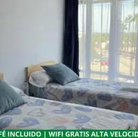 ALZIRA BONITA APARTAMENTO CON DOS HABITACIONES CON VISTAS AL RiO JUCAR，位于阿尔齐拉的酒店