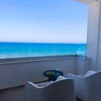 Joyscape beachfront residence，位于拉纳卡的酒店