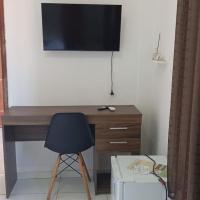 Residencial Lima - Quarto 06，位于圣路易斯昆哈马查多元帅国际机场 - SLZ附近的酒店