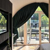 AvantGlamp，位于马斯顿格林伯明翰机场 - BHX附近的酒店
