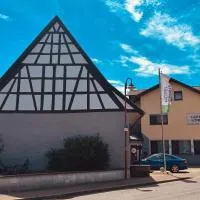 Hotel Sonne,位于辛斯海姆的酒店