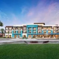 Compass by Margaritaville Flagler Beach，位于弗拉格勒海滩的酒店