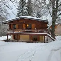 Chalet de montagne familial,位于Montferrier的酒店