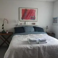 Suite med egen indgang og bad，位于瑟比的酒店