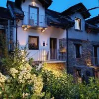 LA VIA DEL SALE accommodations holidays,位于多莫多索拉的酒店