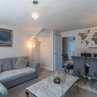 Walk to Liverpool Airport - Luxury Stay with EV Charge - Fast WiFi，位于利物浦利物浦约翰·列侬机场 - LPL附近的酒店