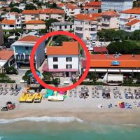 Apartments Lucija，位于巴斯卡的酒店