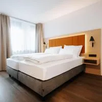 Hotel zwölf87，位于拉芬斯堡的酒店