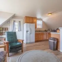 Rainbow Ridge B - 1BR/1BA，位于六月湖的酒店