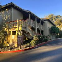 蒙特里半岛机场康福特茵酒店 ，位于蒙特雷Monterey Peninsula Airport - MRY附近的酒店