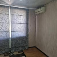 Комната в доме ,с хозяином Дом для путешественников，位于比什凯克玛纳斯国际机场 - FRU附近的酒店