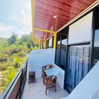 Tarsan Homestay，位于纳闽巴霍Komodo International Airport - LBJ附近的酒店