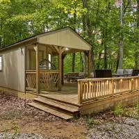 Premium Hilltop Couples Cabin w Hot Tub RRG Views，位于Stanton的酒店