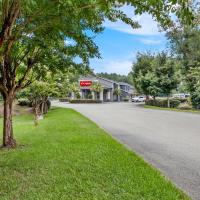 Econo Lodge Inn & Suites Cayce I-26 Airport，位于凯斯哥伦比亚大都会机场 - CAE附近的酒店