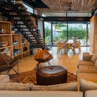 Villa Okeanos，位于珀拉什奇亚Placencia Airport - PLJ附近的酒店