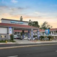 CA拉米萨6号汽车旅馆，位于圣地亚哥的酒店