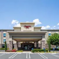 特洛克希尔顿汉普顿酒店,位于特洛克的酒店