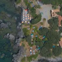 illicini stabilimento balneare e albergo，位于马拉泰亚的酒店