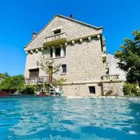 La Maison au toit vert，位于埃斯帕利翁的酒店