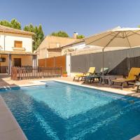 Stunning Home In Fuente Vaqueros，位于Fuente Vaqueros费德里克·加西亚·洛尔卡·格拉纳达机场 - GRX附近的酒店