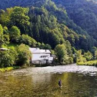 Holiday Home Mila,位于Spodnja Idrija的酒店