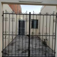 Casa con cochera，位于圣路易斯波托西圣路易斯波托西机场 - SLP附近的酒店