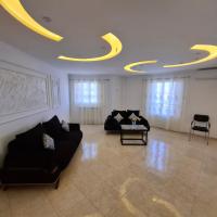 T3 cosy et spacieux 115m2 entièrement rénové avec clim，位于奥兰艾哈迈德·本·贝拉机场 - ORN附近的酒店