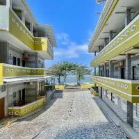 Urbanview Hotel Saikhwan Pantai Sayang Heulang Pameungpeuk Garut by RedDoorz，位于Cilauteureun的酒店