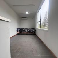 Farm Cottage，位于奥克兰阿德莫尔机场 - AMZ附近的酒店