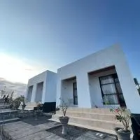 Ekas Kongkong Paradise Villa and Resto，位于Ekas的酒店
