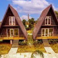 Hotel Sonar Bangla Taki，位于Hāsnābād的酒店