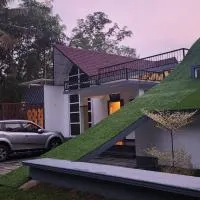 Itria private pool villa，位于Pinangode的酒店