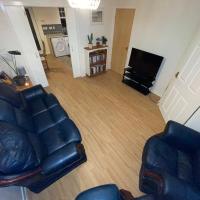 John Lennon airport guests house，位于Liverpool利物浦约翰·列侬机场 - LPL附近的酒店