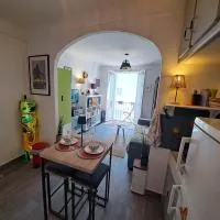 Très joli studio au calme dans le cœur du village,位于普拉德莫洛拉普雷斯特的酒店
