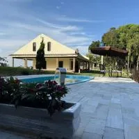 Casa de Campo proximo a Curitiba em Mandirituba CHACARA VILLAVERLA，位于Mandirituba的酒店