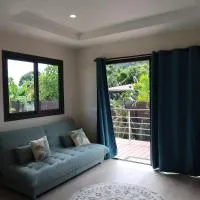 Aumihi Bungalow，位于Huahine的酒店