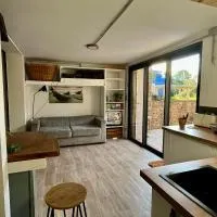 Joli studio lumineux et aménagé，位于Vaugneray的酒店