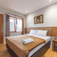 Yehezkiel Hotel Lembang Mitra RedDoorz，位于万隆的酒店