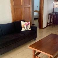 Sandy Beach Villas Sea View Apartment Pyla，位于拉纳卡的酒店