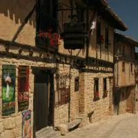Hotel Rural Calatañazor，位于卡拉塔尼亚索尔的酒店