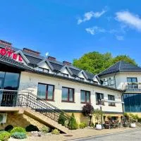 Hotel Pod Chełmem，位于Ropa的酒店