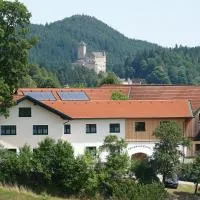 费里恩霍夫斯坦泽尔住宿加早餐旅馆，位于Rappottenstein的酒店