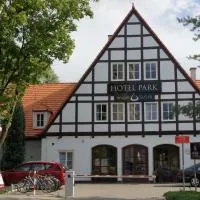 Hotel Park，位于伊诺弗罗茨瓦夫的酒店